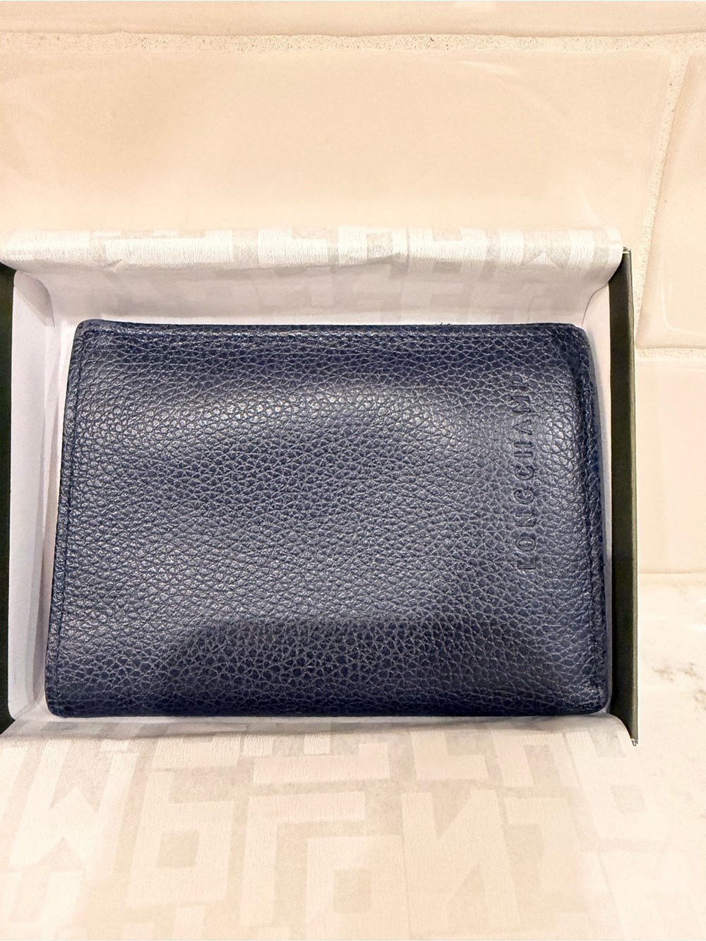 Longchamp Bi-Fold Wallet - Picture 3 of 5